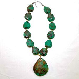 Faux Turquoise Southwestern Lightweight Chunky Pendant Necklace